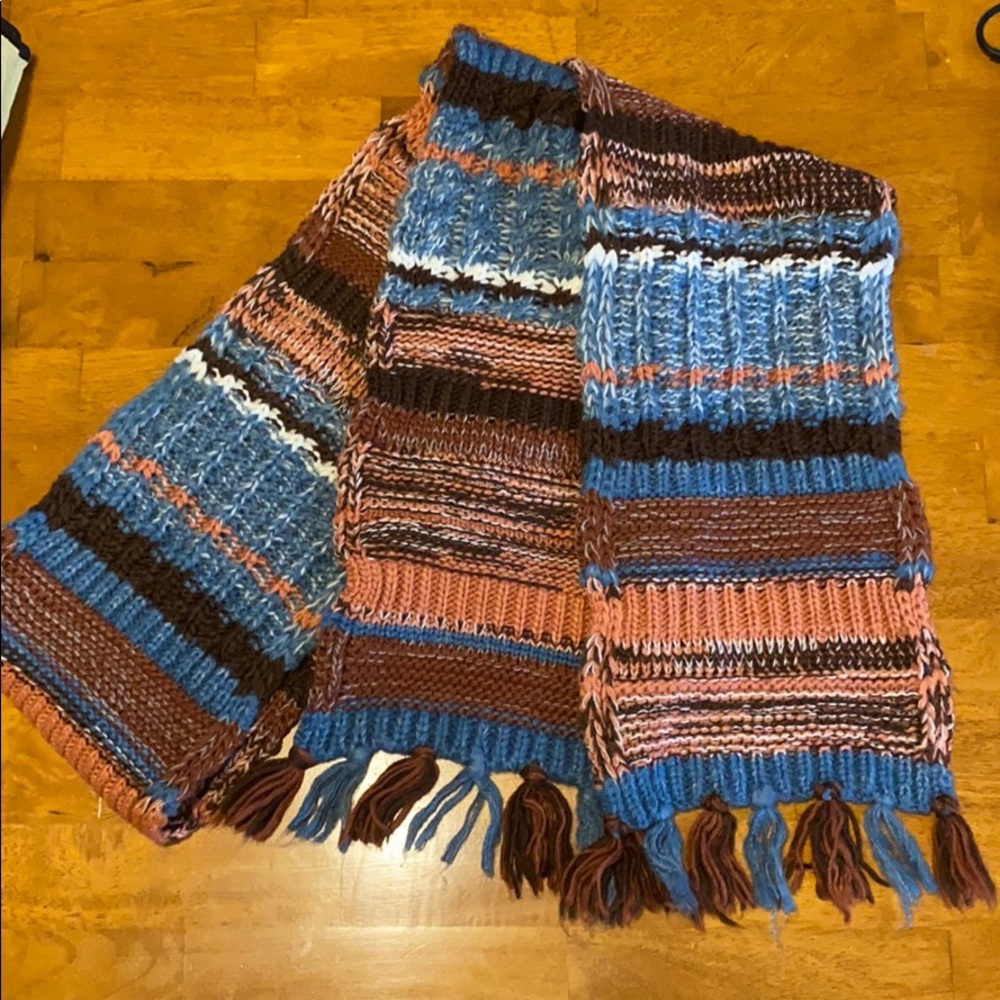 Knit Scarf